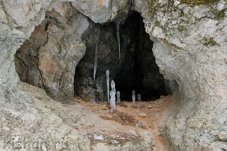 Вход в пещеру, фото