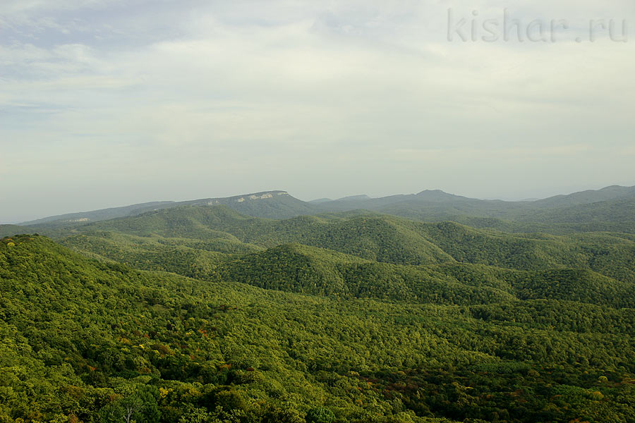 Панорамный вид с хребета Уна-Коз