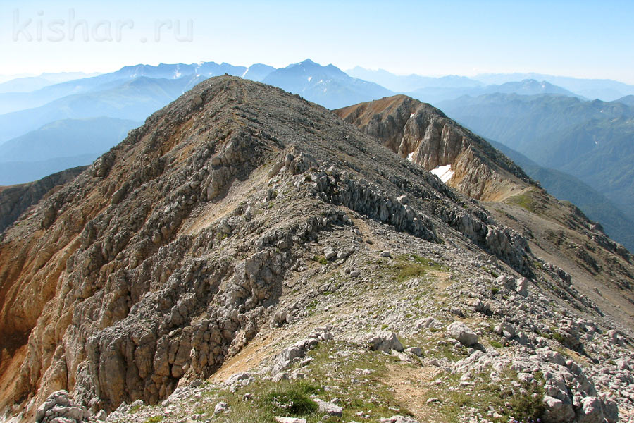 Гора Оштен, одна из вершин