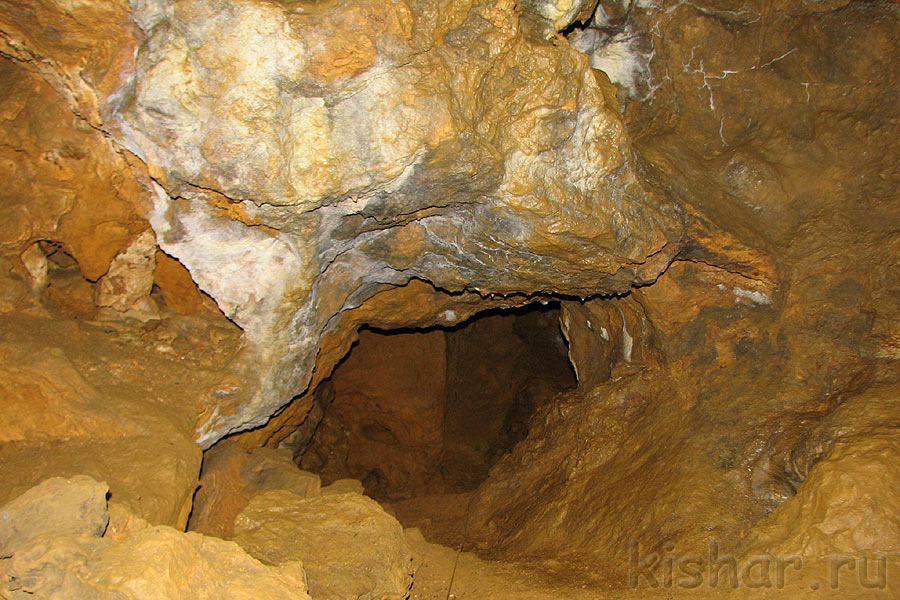 В пещере Будкова